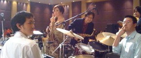 @iHear Band Picture Action
