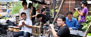 #iHear ทีมงานที่เรามีไว้บริการด้านความไพเราะ....