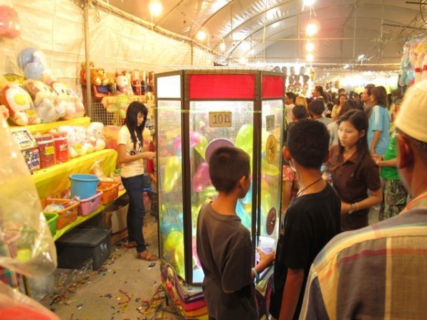งานวัดในเมืองไทยนั้นว่าทุกวันนี้มีอะไรบ้างการดำเนินการเปลี่ยนไป