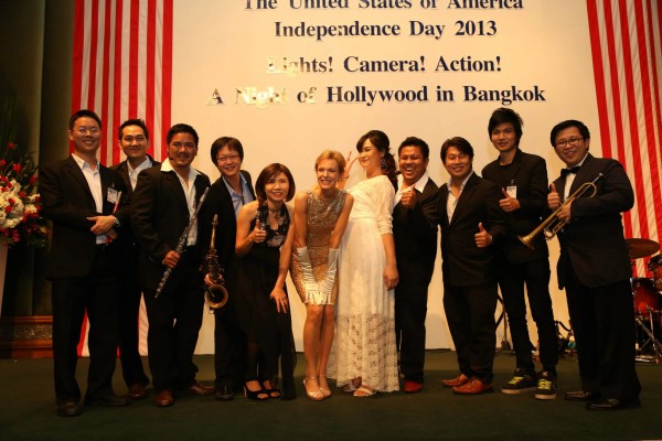 วงดนตรีประสบการณ์มากกว่า 10 ปี