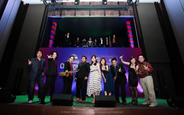 วงดนตรีประสบการณ์มากกว่า 10 ปี