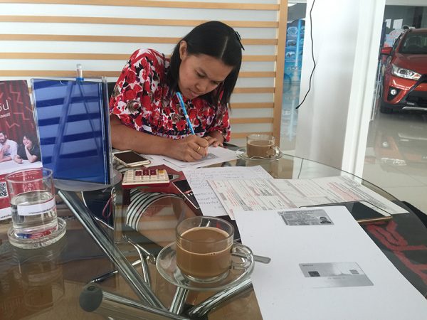 ทำสัญญาจองรถเรียบร้อยครับ